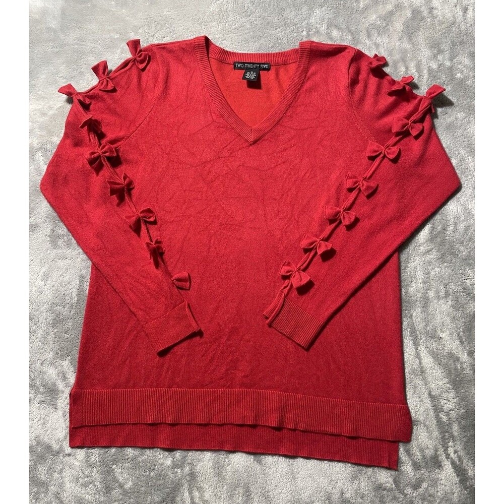 Two Twenty Five  Sweater  Red With Bows On Sleeves Women’s Medium
